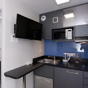 At In Apartment Lyon
